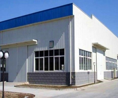 Moderne strutture di tubi in acciaio progettate per edifici agricoli prefabbricati