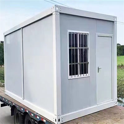 Contenitore prefabbricato con materiale resistente alle intemperie